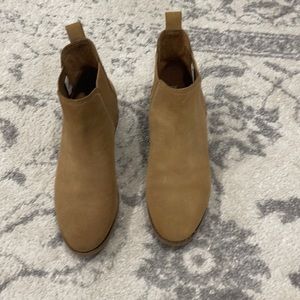 Toms brown Chelsea booties. Size 9 W worn once